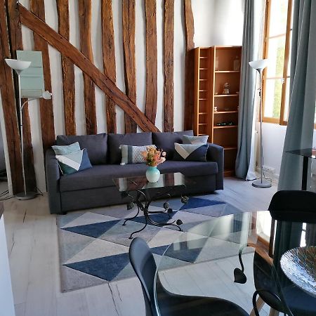 Apartmán Evasion Autour De Poutres Et Pierres Plein Centre Orléans Exteriér fotografie
